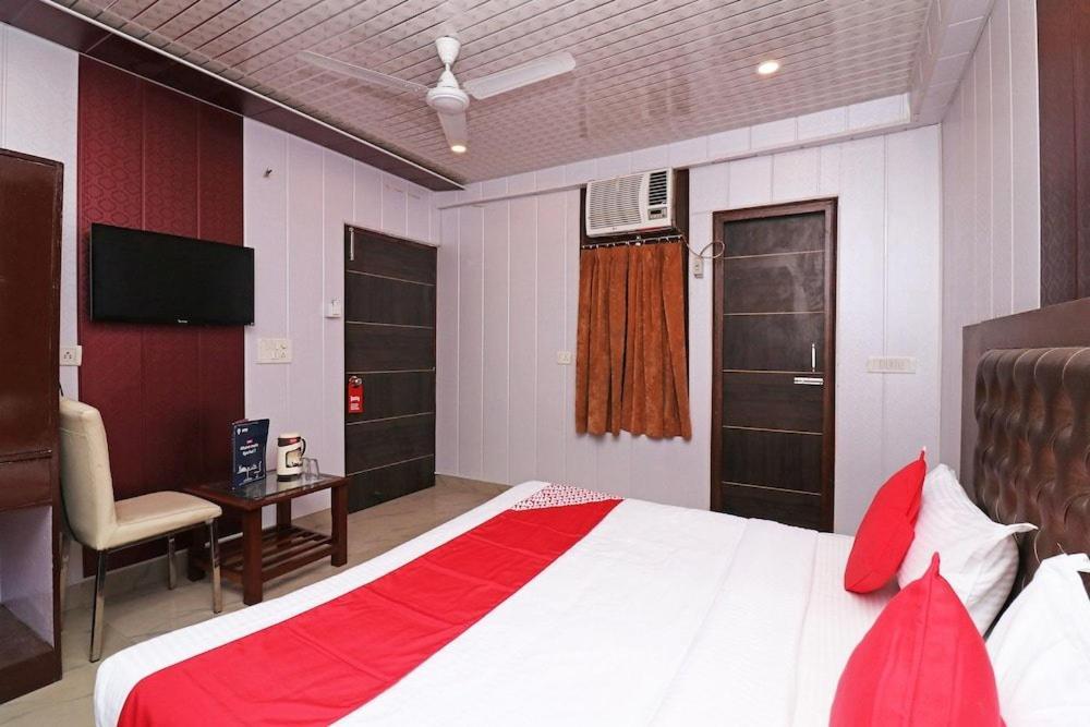 Airport Hotel Runway New Delhi Luaran gambar