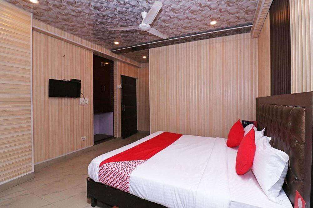 Airport Hotel Runway New Delhi Luaran gambar