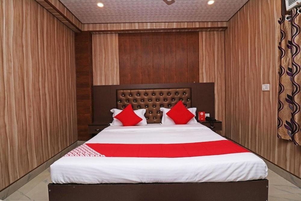 Airport Hotel Runway New Delhi Luaran gambar